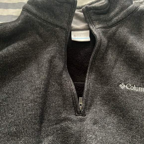 Men’s Columbia 1/2 zip sweater - Picture 2 of 4